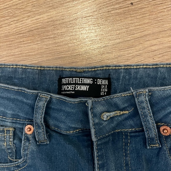 Ripped jeans - Picture 2 of 5